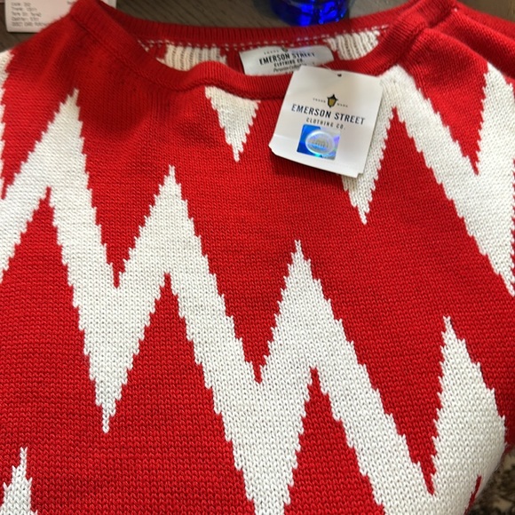 Emerson Street Peruvian Collection Cape - Picture 2 of 3